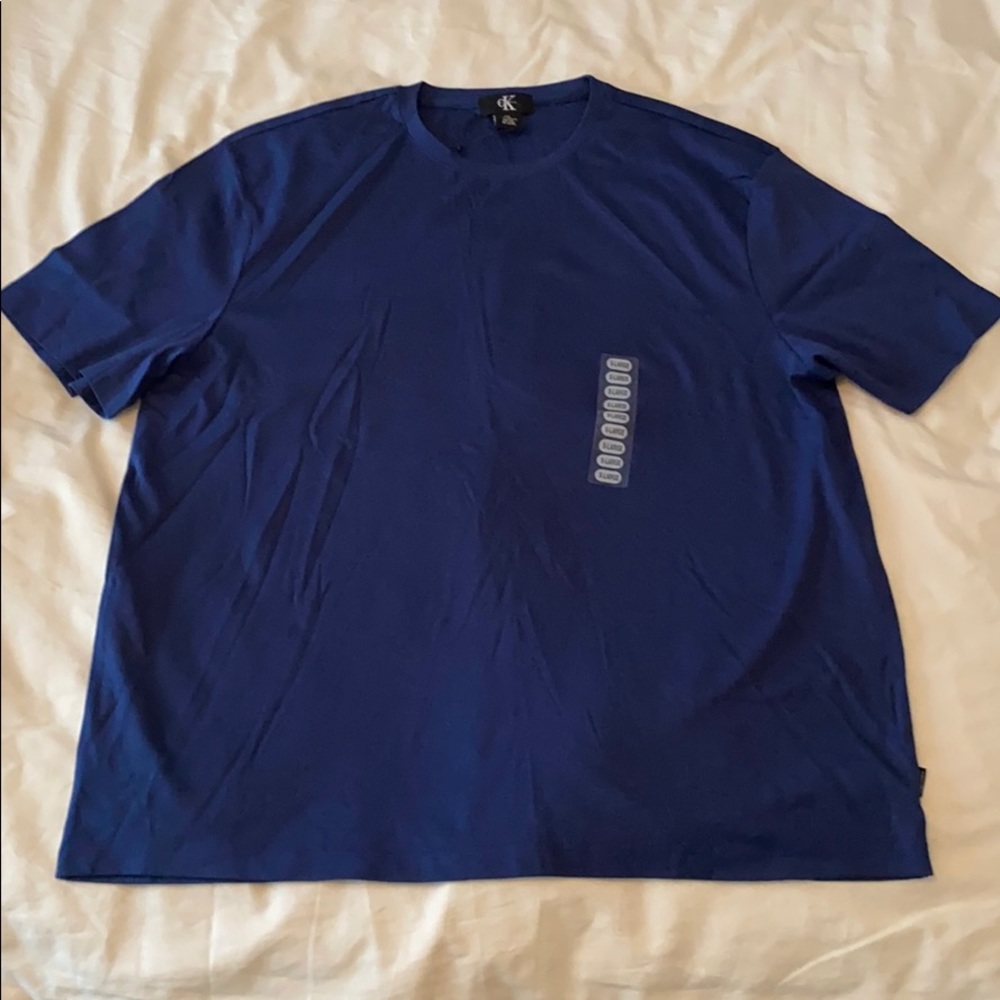 Calvin Klein T shirt
